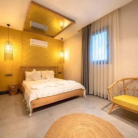 Aparthotel Reddoors Sea View 2*